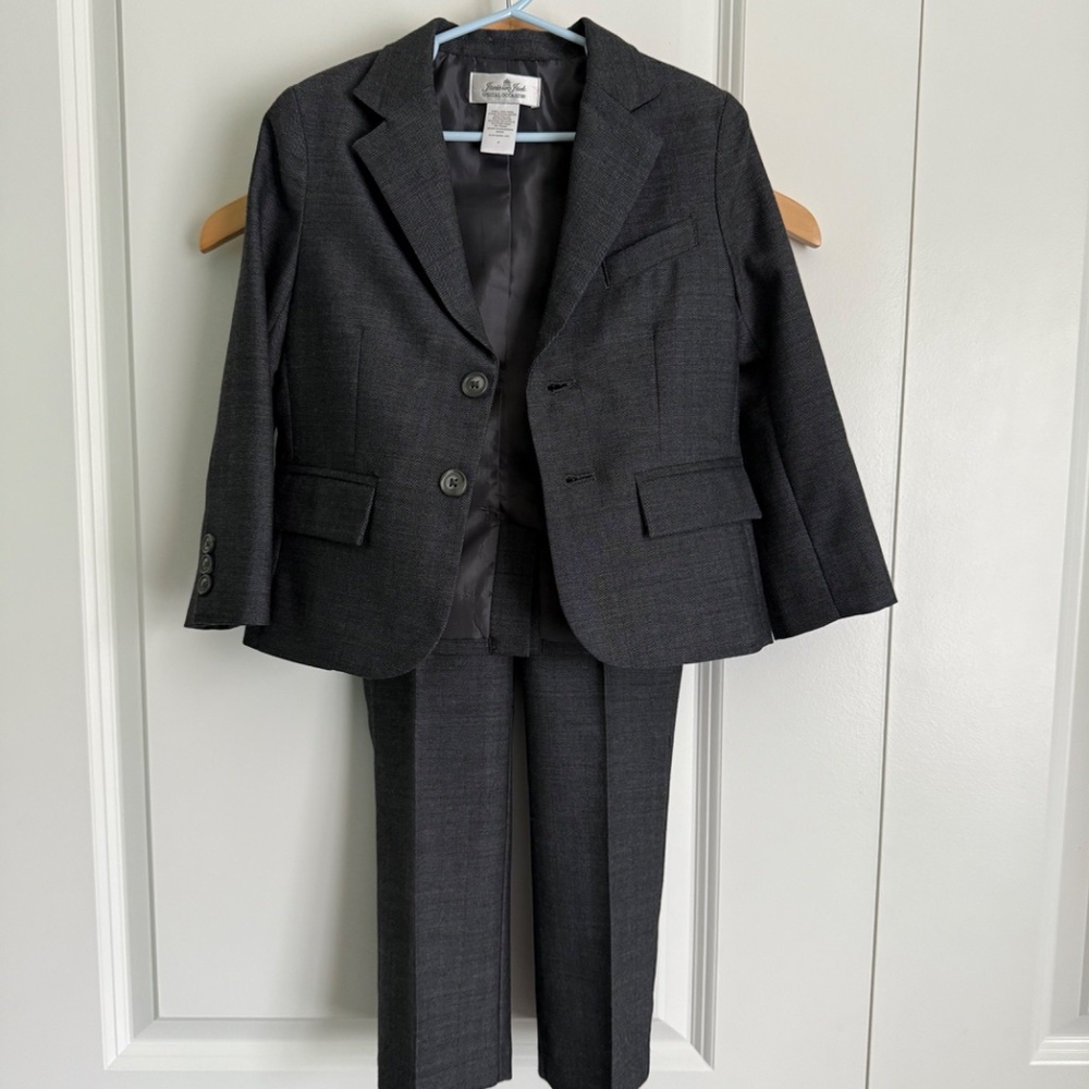 Janie and Jack Boys Charcoal Gray Blazer with Matching Cap - Picture 2 of 12
